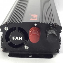 Инвертор на напрежение 2000w Dak за кола/камион 12V / 24V Инвертор на напрежение 2000w Dak за кола/камион 12V / 24V